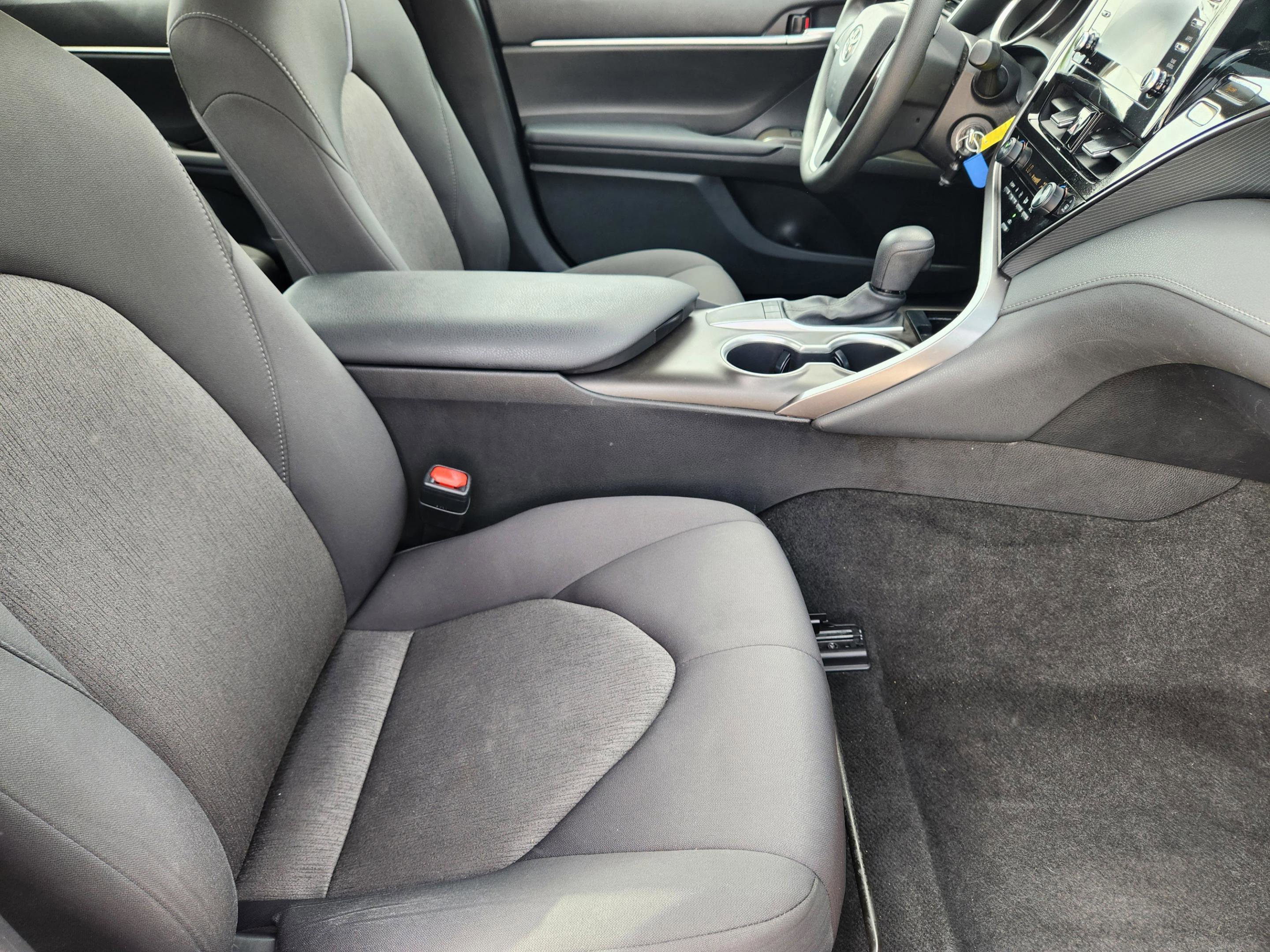 Used 2023 Toyota Camry LE FWD image 14