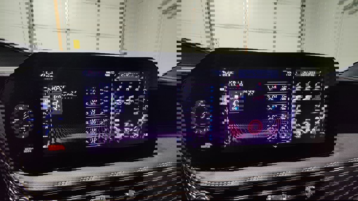 Used 2022 Lexus LS 500 F Sport w/ Accessory Package (Z1) image 46