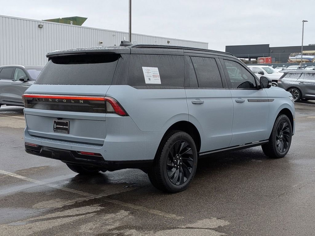 New 2025 Lincoln Navigator Reserve w/ Jet Appearance Package image 5