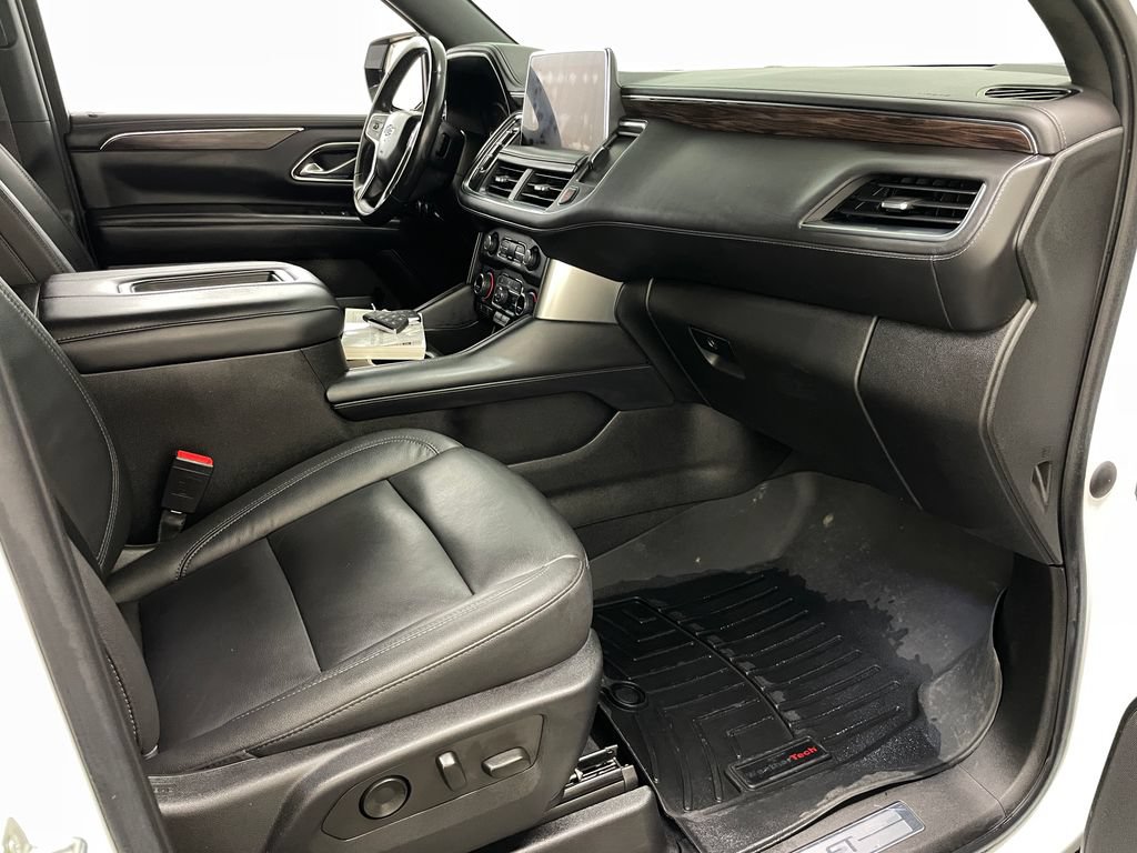 Used 2021 Chevrolet Tahoe Z71 w/ Rear Media and Nav Package AWD/4WD image 44