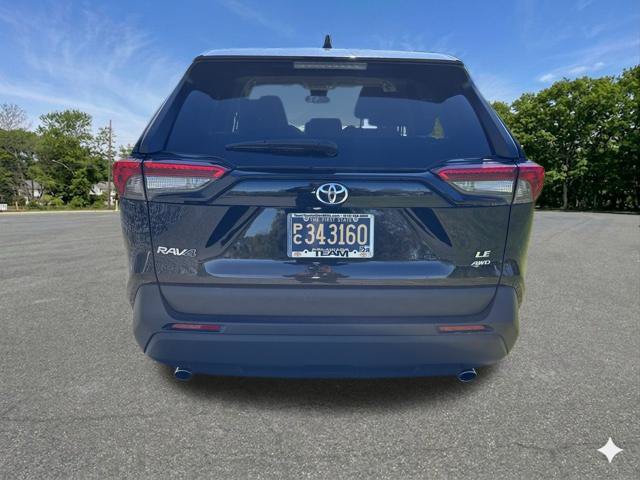 Used 2023 Toyota RAV4 LE AWD/4WD image 7