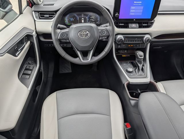 Used 2023 Toyota RAV4 Limited image 12