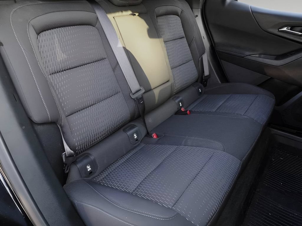 Certified 2026 Chevrolet Equinox LT FWD image 18