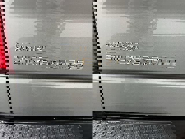 Certified 2023 Chevrolet Silverado 1500 LT w/ Z71 Off-Road Package AWD/4WD image 30