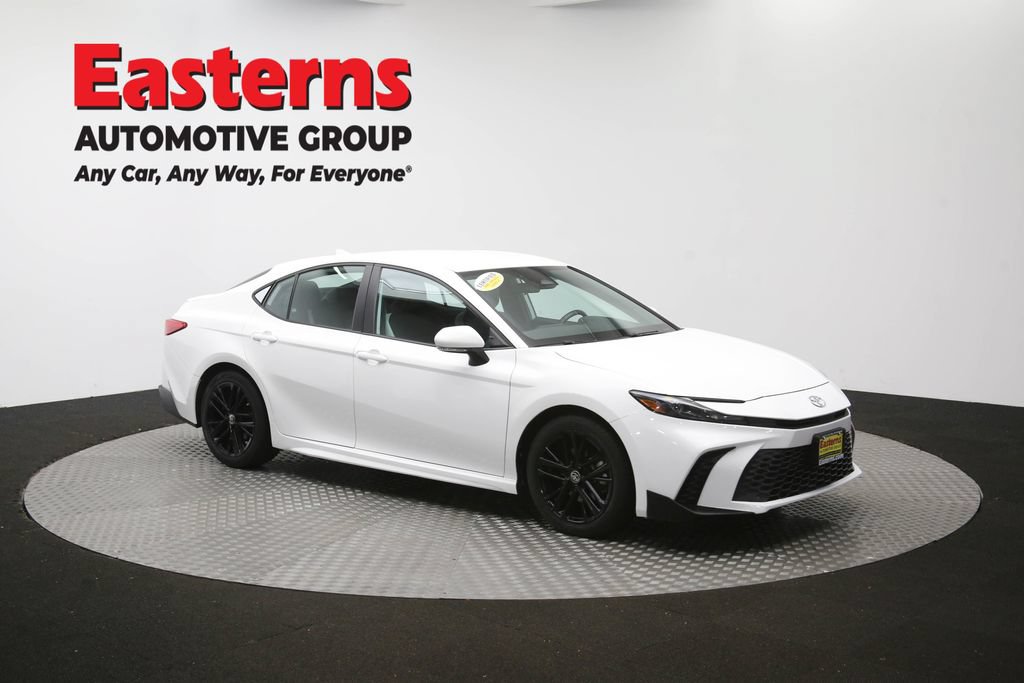 Used 2025 Toyota Camry SE FWD image 47