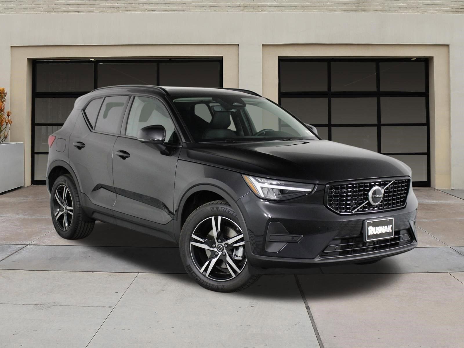 New 2026 Volvo XC40 B4 Core image 19