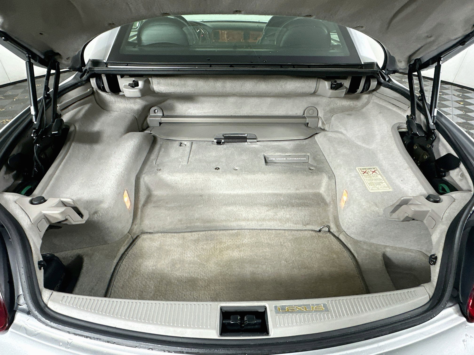 Used 2006 Lexus SC 430 Convertible RWD image 26