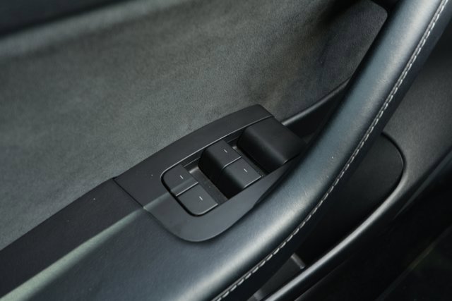 Used 2022 Tesla Model 3 Long Range image 20