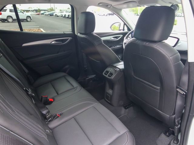 Used 2024 Buick Envision Avenir image 25