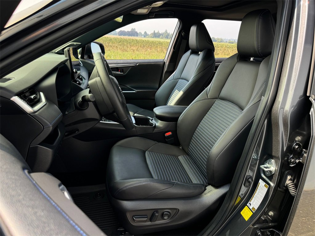 Used 2023 Toyota RAV4 XSE image 9
