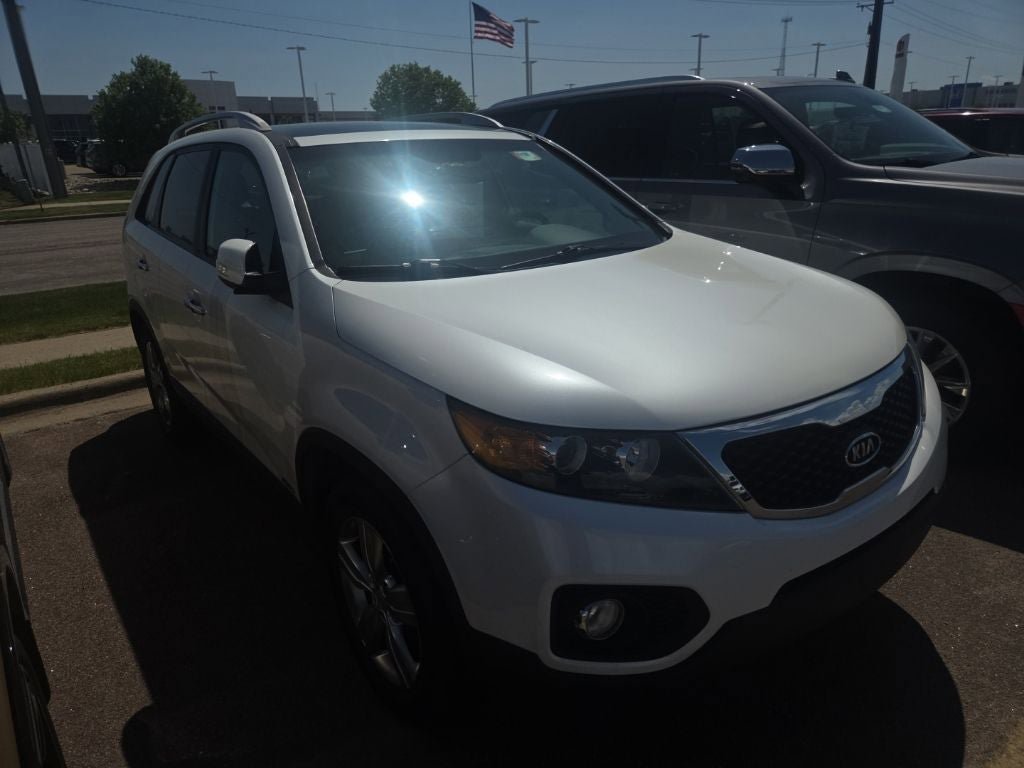 Used 2012 Kia Sorento EX w/ EX V6 Premium Pkg AWD/4WD image 1