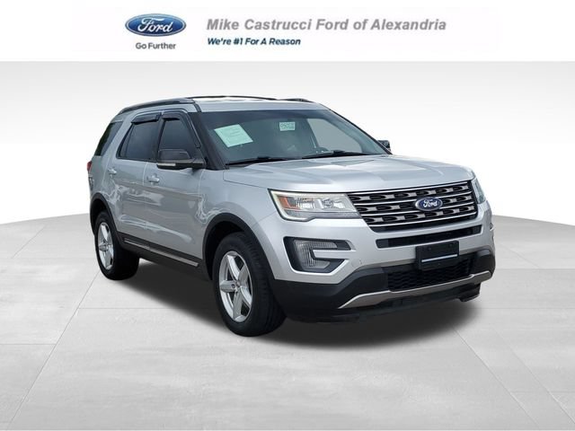 Used 2017 Ford Explorer XLT w/ Equipment Group 201A AWD/4WD image 1