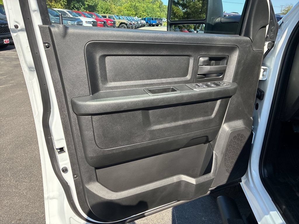 New 2026 RAM 3500 Tradesman AWD/4WD image 13