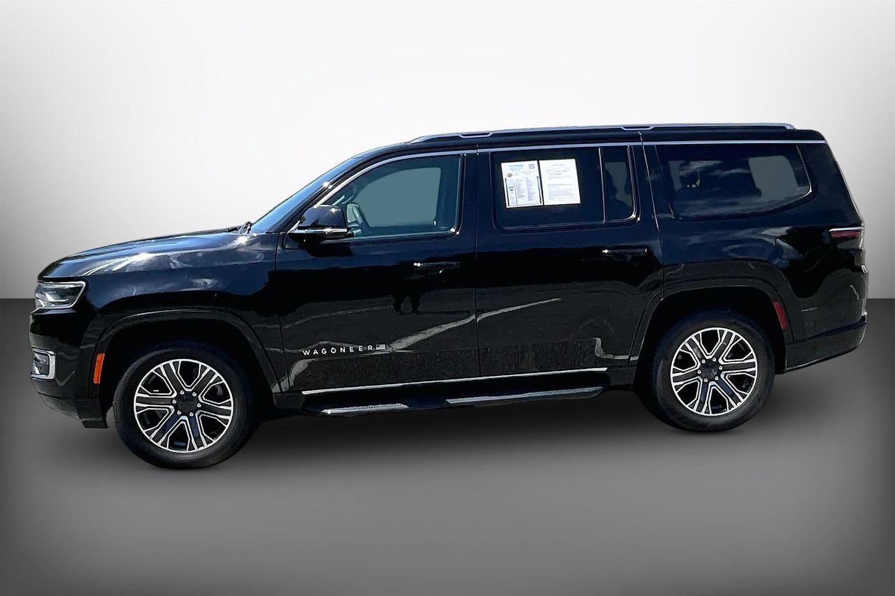 Certified 2024 Jeep Wagoneer Series II AWD/4WD image 5