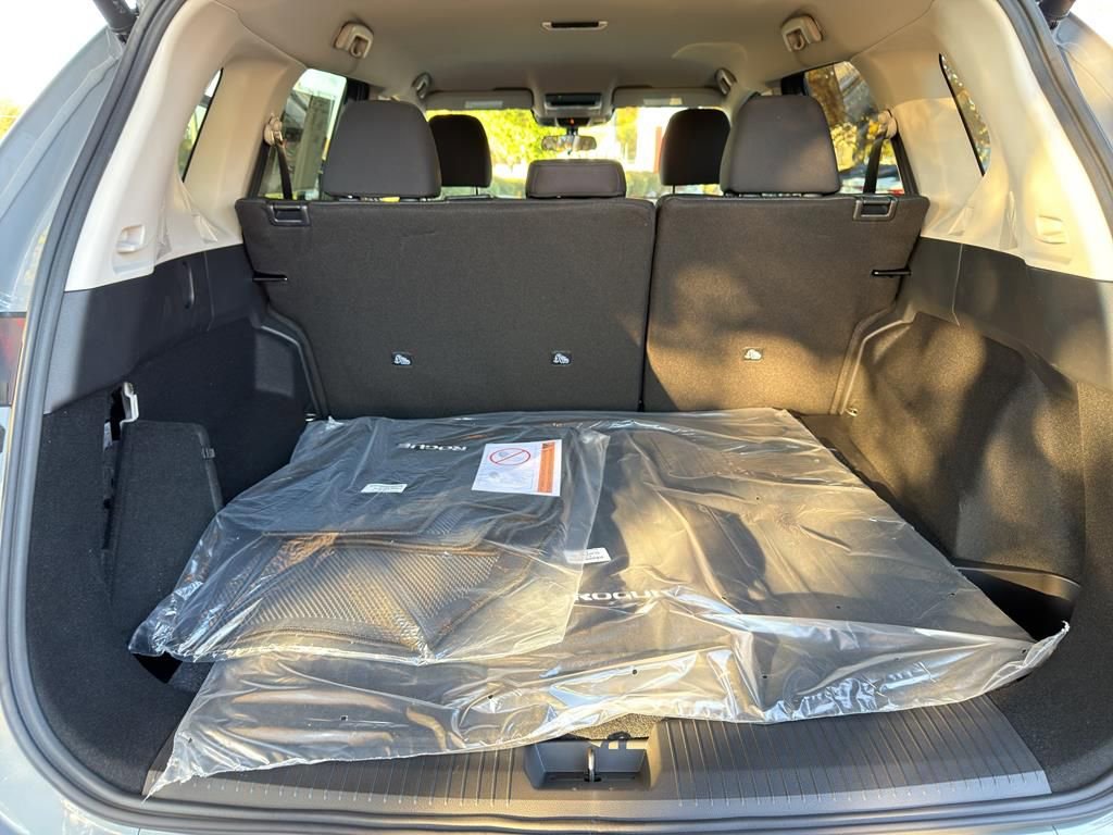 New 2026 Nissan Rogue SV image 30