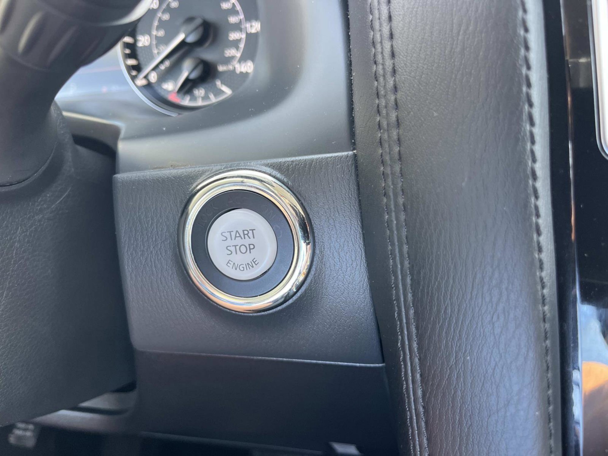 Used 2024 Nissan Armada SL w/ Captain's Chairs Package image 37