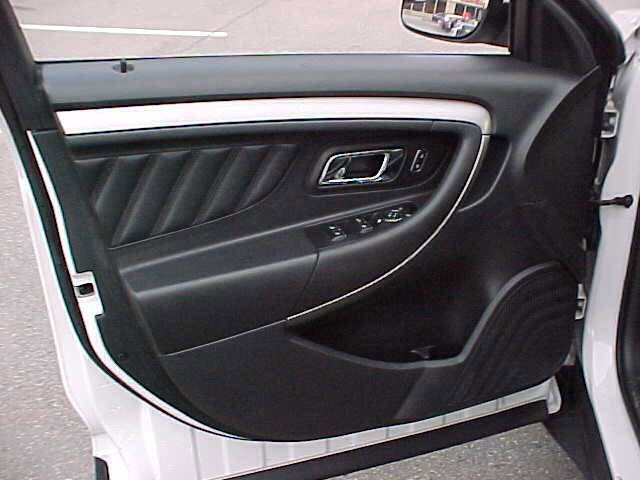 Used 2015 Ford Taurus SEL image 19