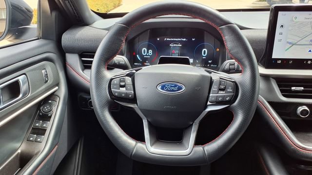 Used 2025 Ford Explorer ST-Line w/ ST-Line Street Pack image 26
