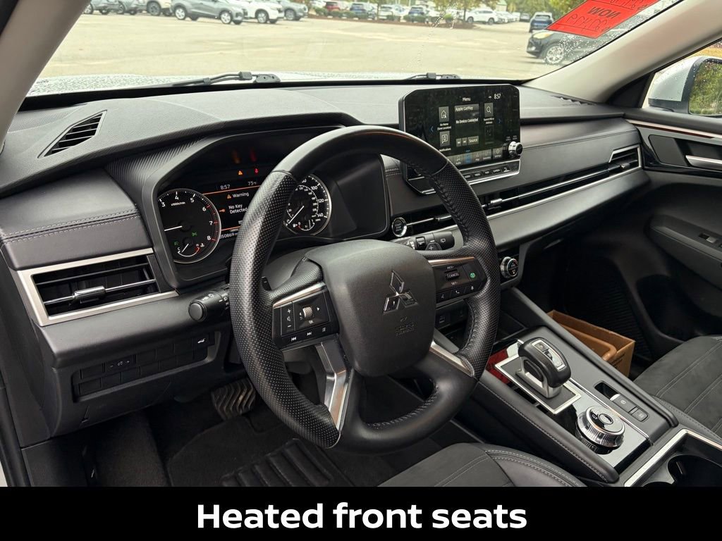 Used 2024 Mitsubishi Outlander SE FWD image 16