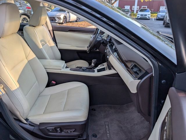 Used 2017 Lexus ES 350 w/ Premium Package image 22