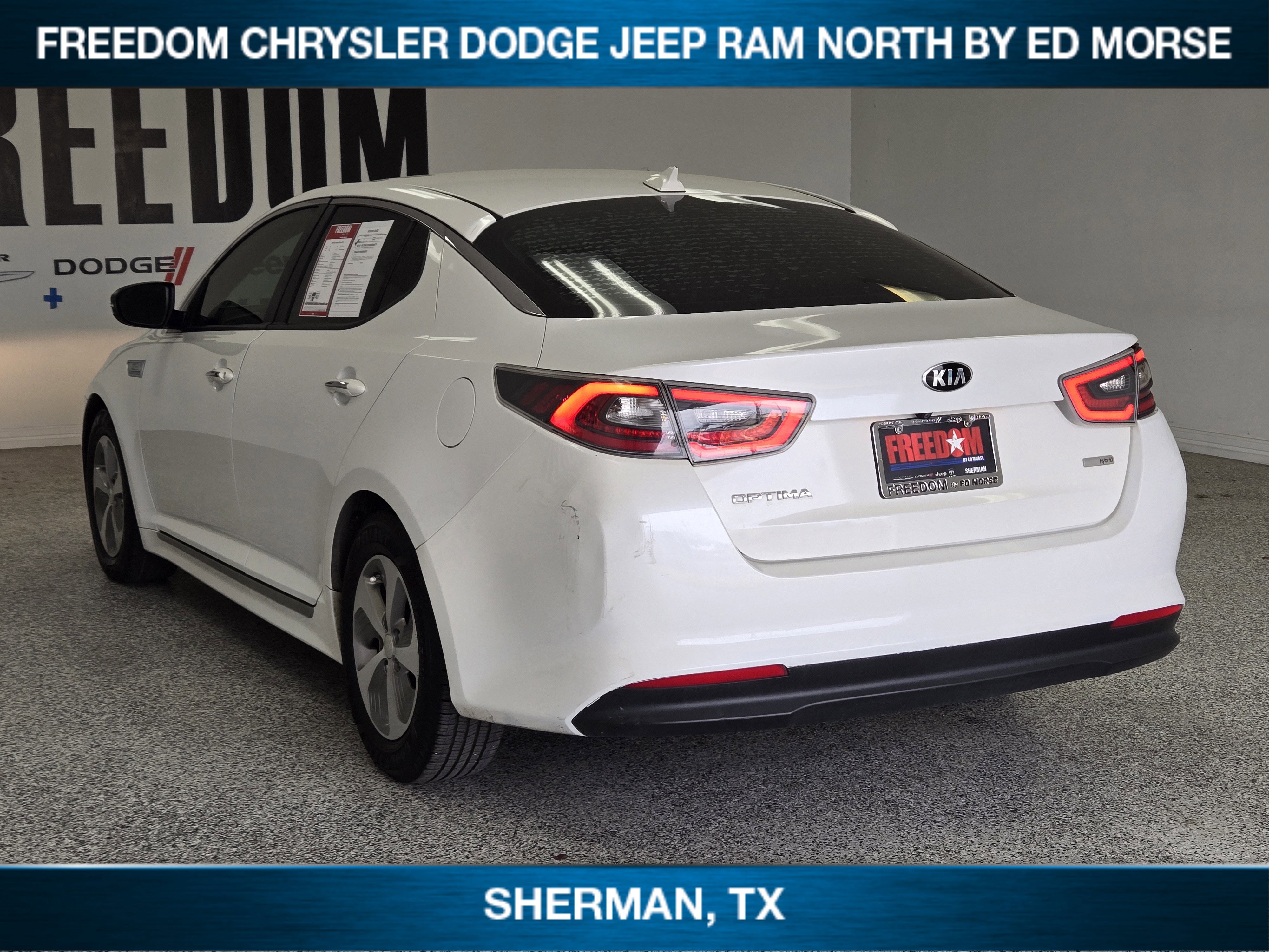 Used 2016 Kia Optima Hybrid w/ Hybrid Convenience Package image 4