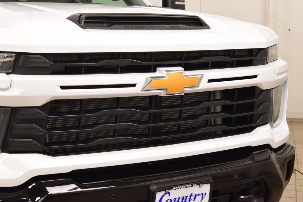 New 2026 Chevrolet Silverado 2500 Custom w/ Custom Value Package AWD/4WD image 11