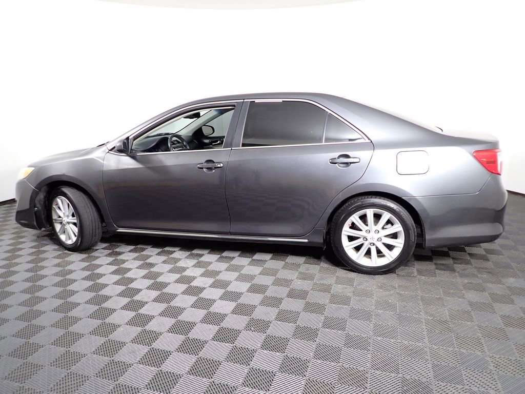 Used 2012 Toyota Camry XLE FWD image 10