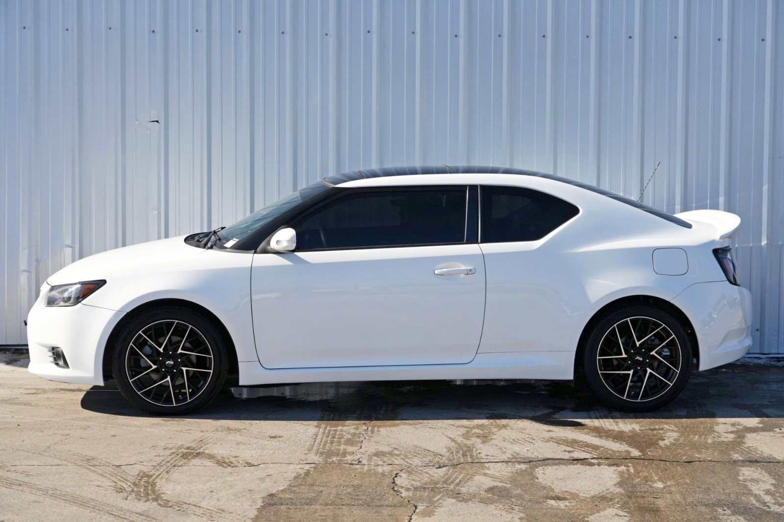 Used 2013 Scion tC image 34