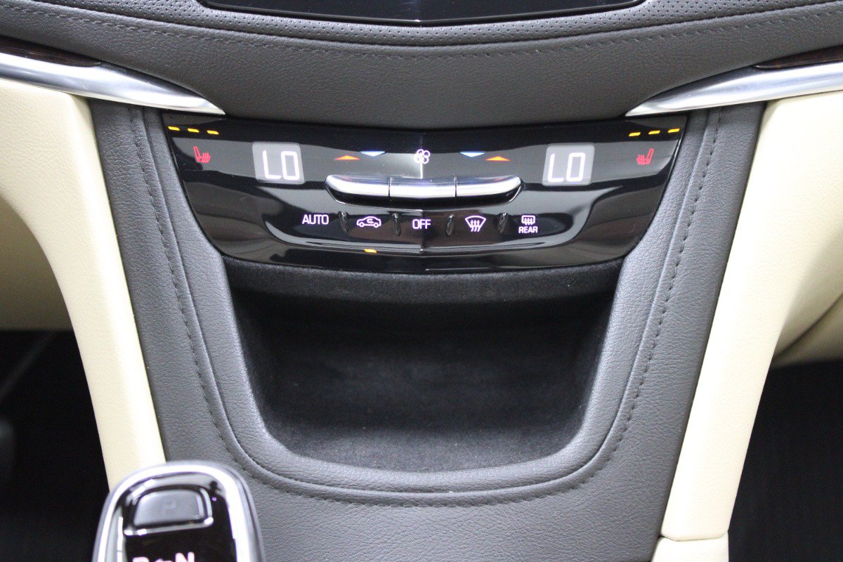 Used 2019 Cadillac XT5 Luxury FWD image 32