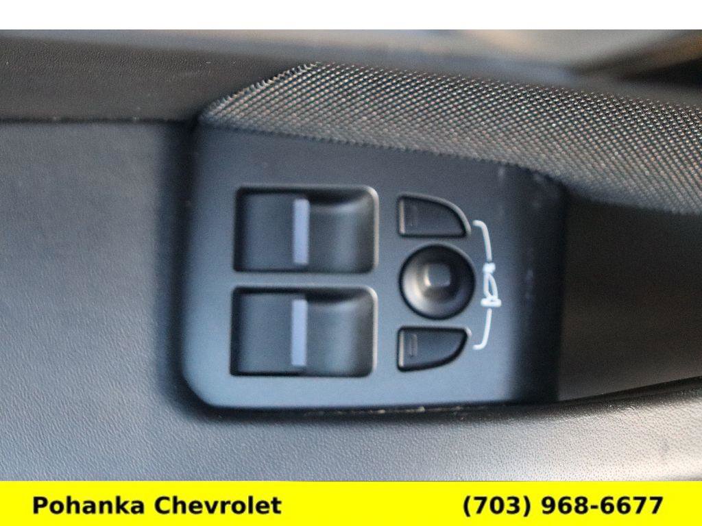 Used 2017 Jaguar F-TYPE R image 22