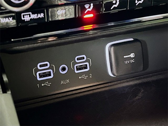 Used 2023 Jeep Grand Cherokee L Summit w/ Advanced Protech Group IV image 21