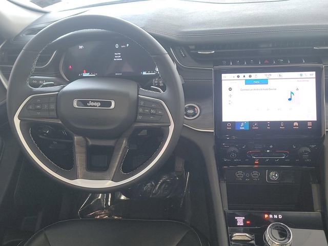 Used 2023 Jeep Grand Cherokee Limited w/ Black Appearance Package image 14