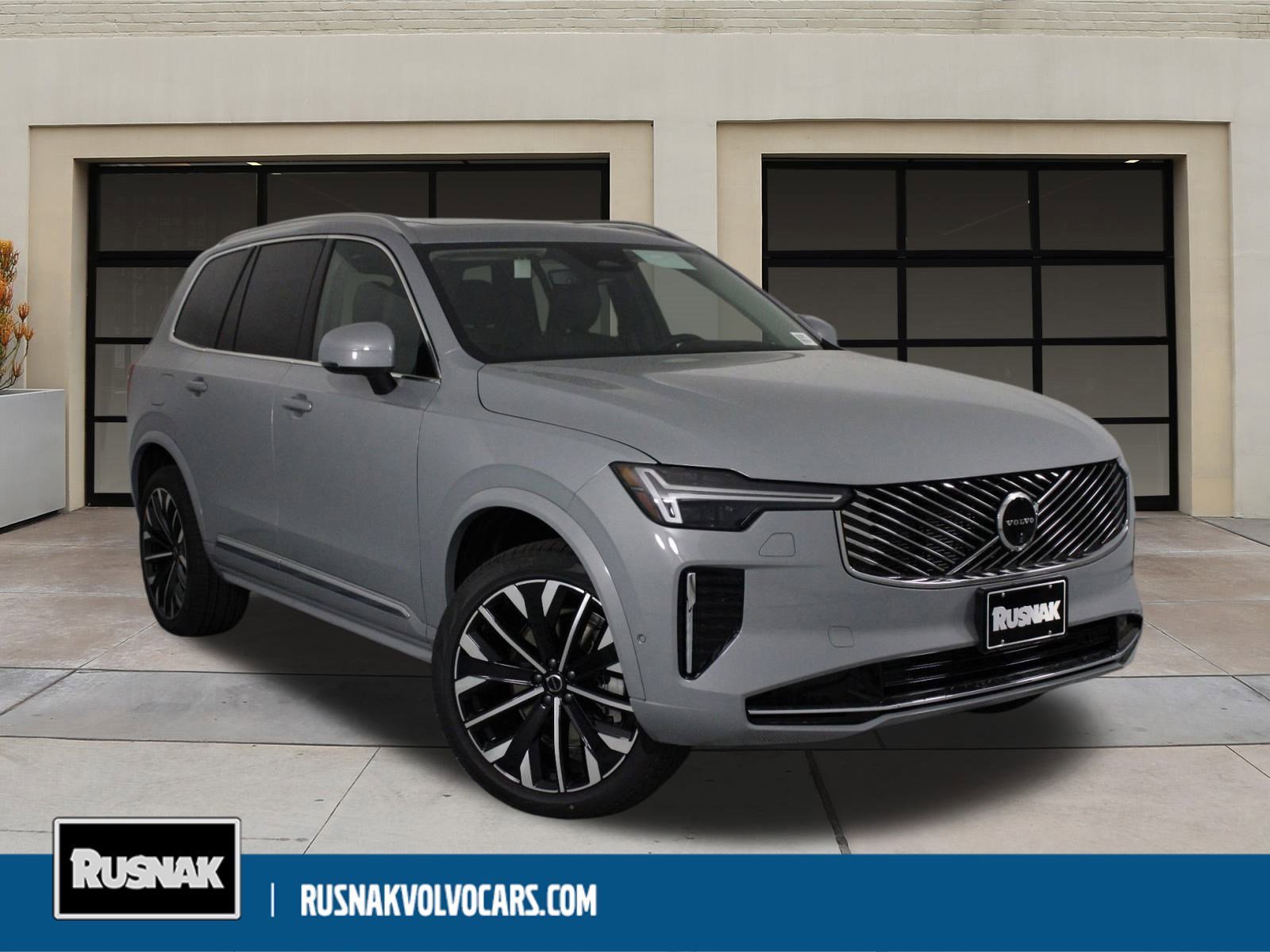 New 2025 Volvo XC90 B6 Ultra w/ Protection Package Premier