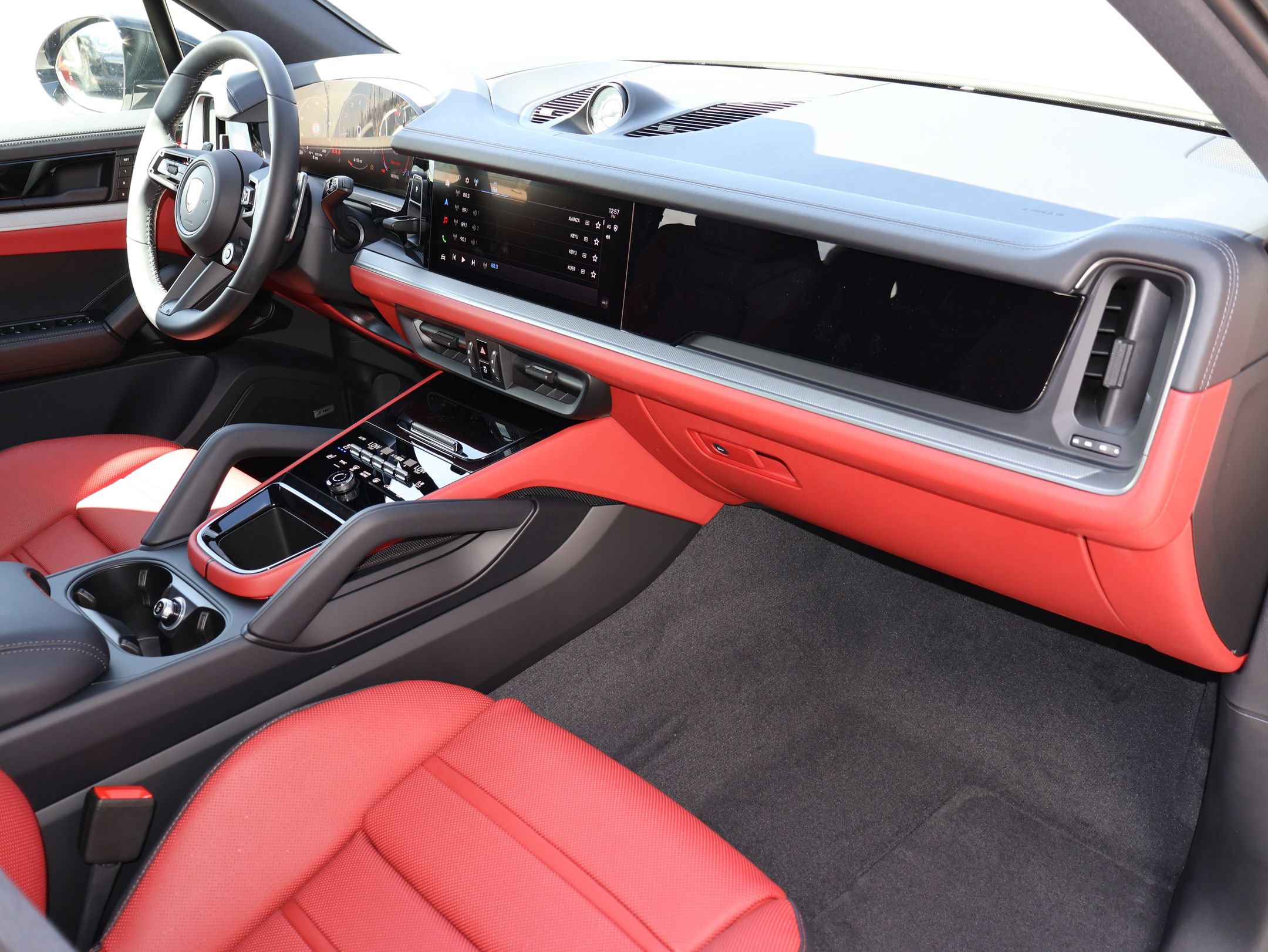 New 2026 Porsche Cayenne S AWD/4WD image 31