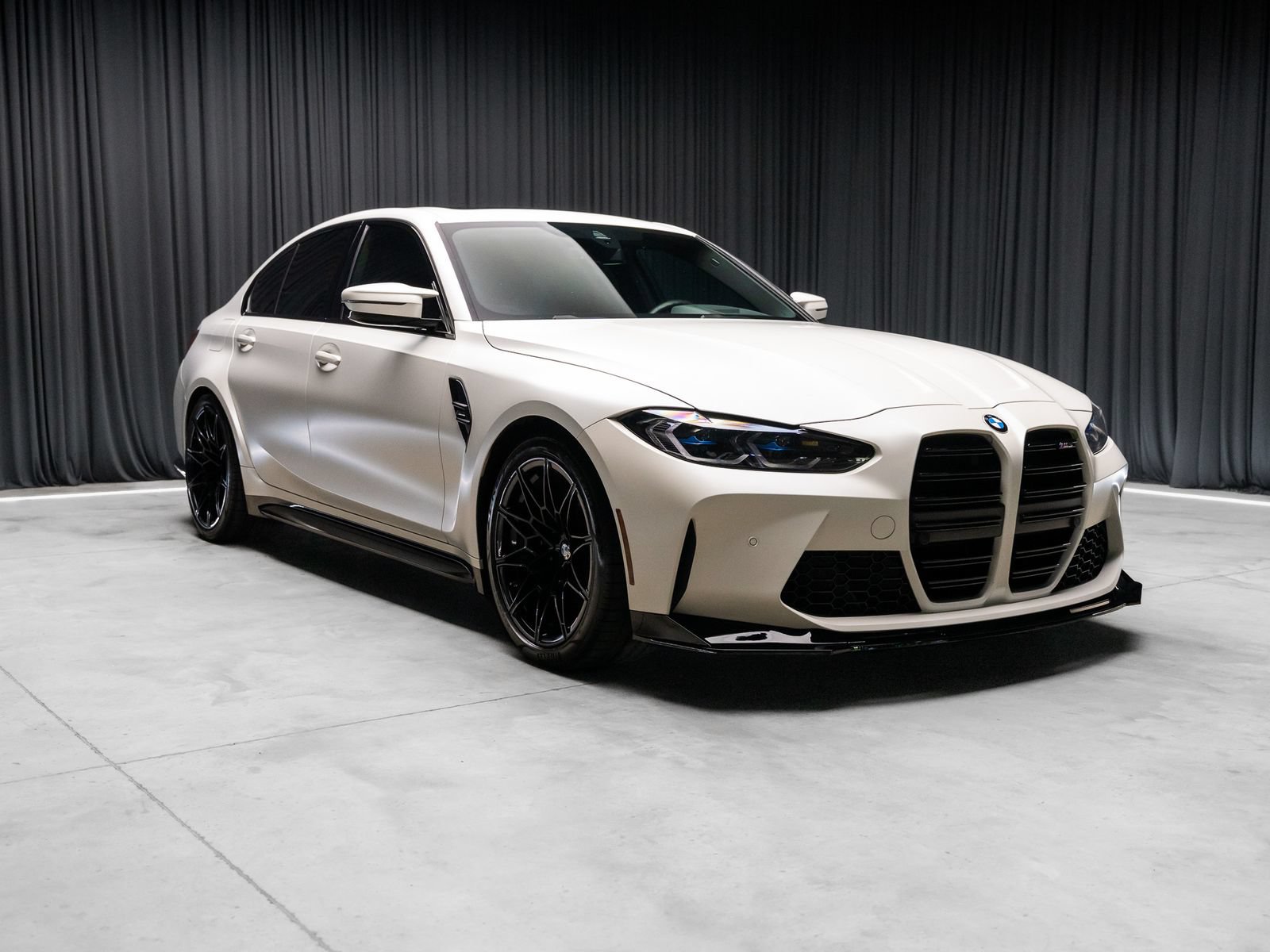 Used 2021 BMW M3 w/ Executive Package RWD image 2