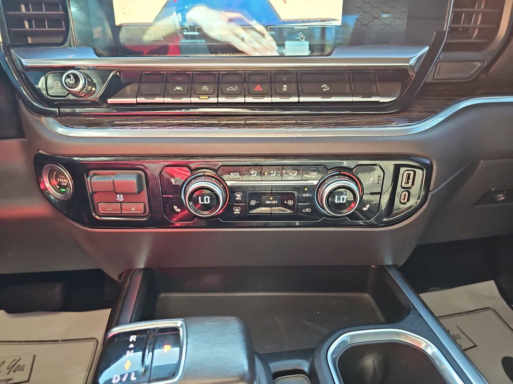 Used 2022 GMC Sierra 1500 Elevation w/ Preferred Package image 29