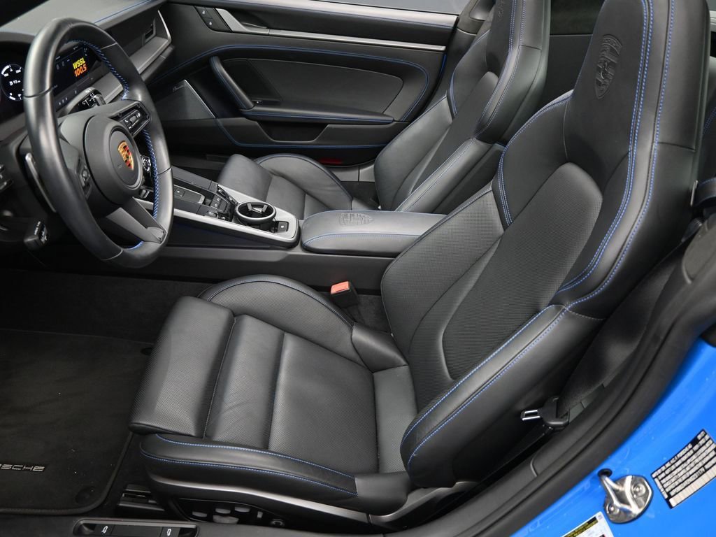 Certified 2022 Porsche 911 Targa 4S AWD/4WD image 6
