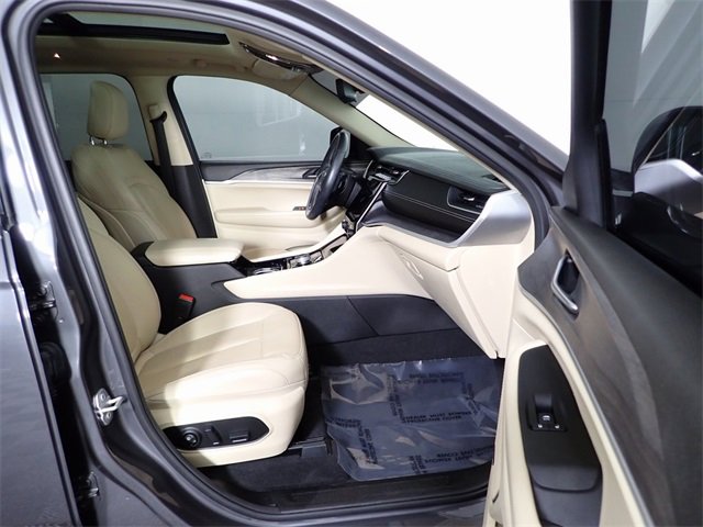 Used 2021 Jeep Grand Cherokee L Limited image 38