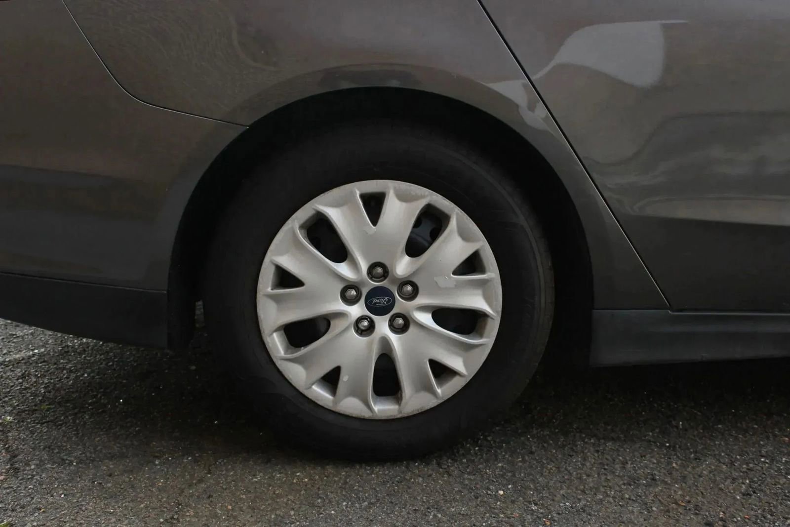 Used 2014 Ford Fusion S FWD image 7