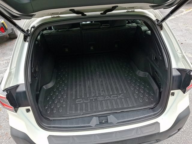 Used 2023 Subaru Outback Onyx Edition AWD/4WD image 43