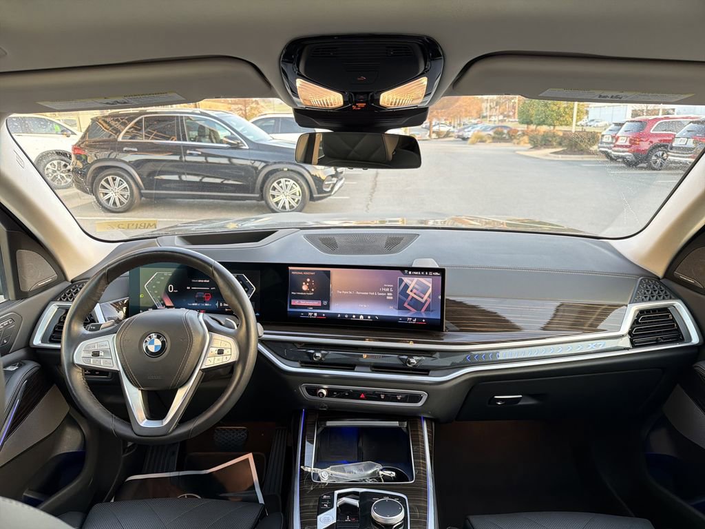 Used 2025 BMW X7 xDrive40i image 22