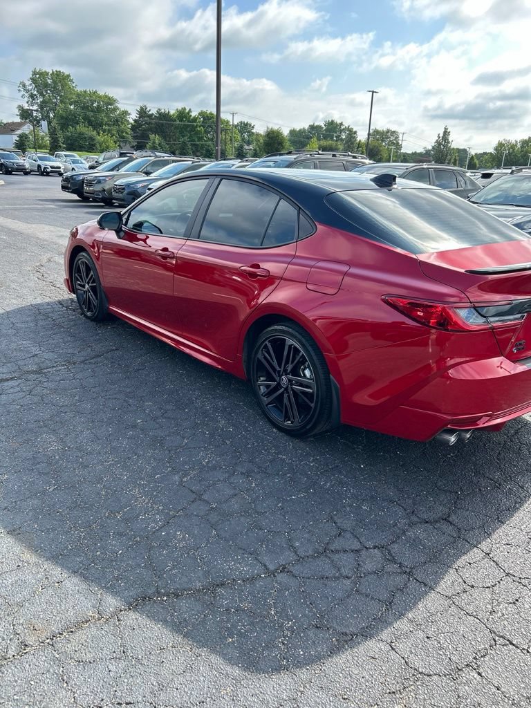 Used 2025 Toyota Camry XSE AWD/4WD image 7