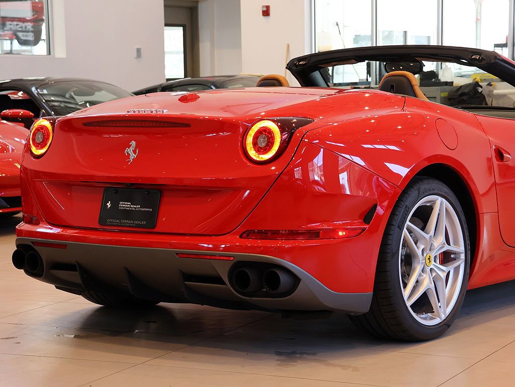 Certified 2017 Ferrari California T image 57