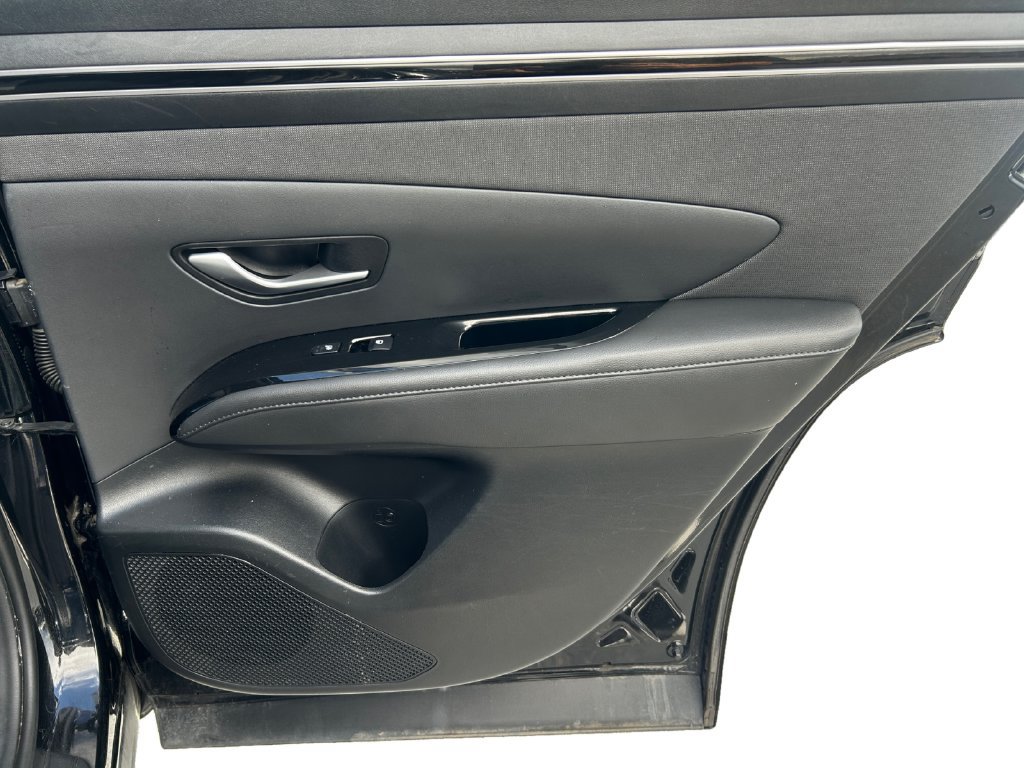 Used 2023 Hyundai Tucson Limited AWD/4WD image 18