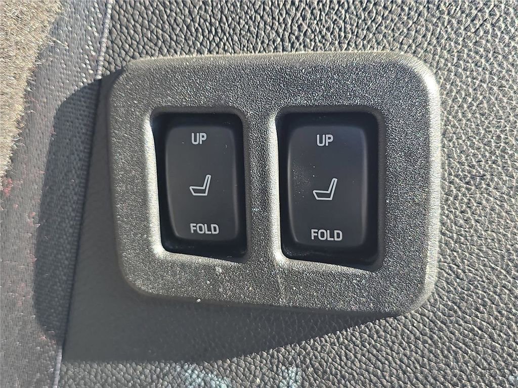 Used 2015 Ford Expedition Platinum image 30