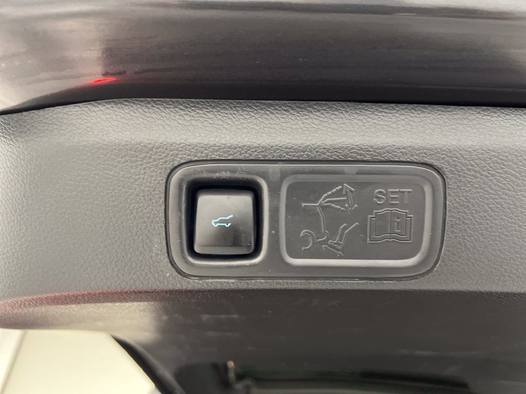 Used 2023 Ford Expedition Limited AWD/4WD image 53