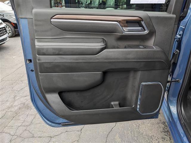 Used 2025 Chevrolet Silverado 2500 LT AWD/4WD image 14