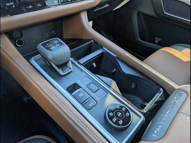 Used 2024 Nissan Pathfinder Platinum w/ Cargo Package image 23