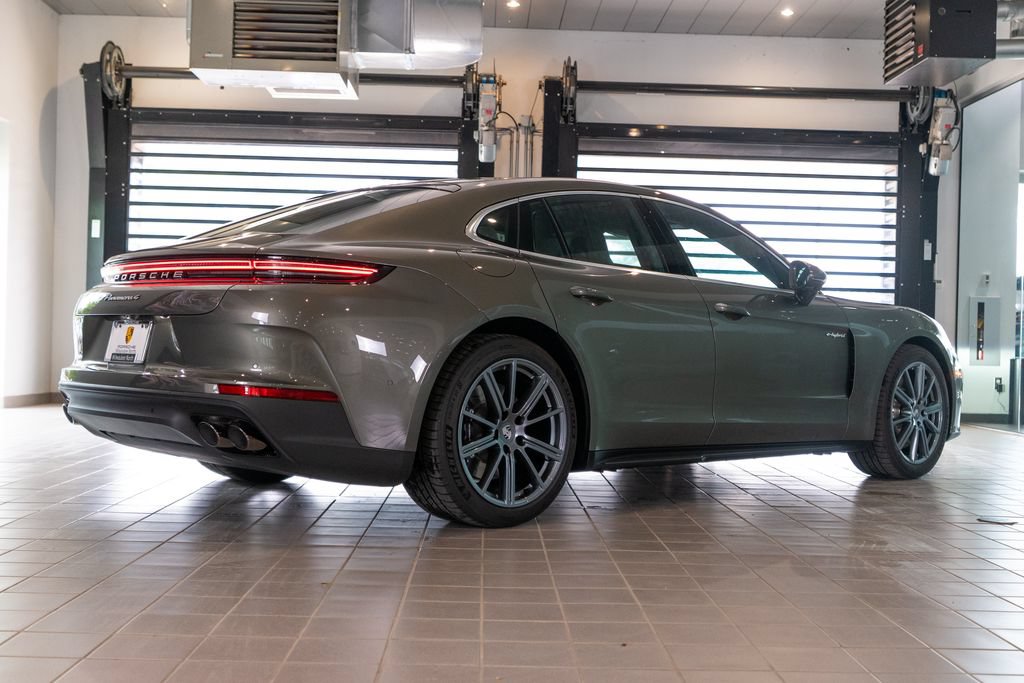 New 2026 Porsche Panamera 4 E-Hybrid AWD/4WD image 9