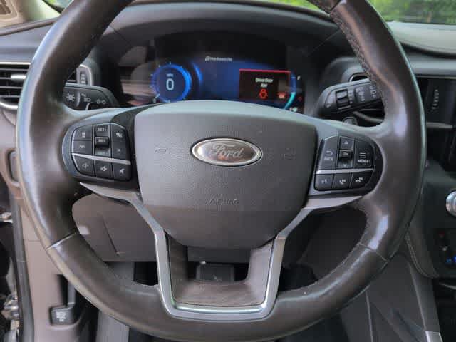 Used 2020 Ford Explorer Platinum w/ Premium Technology Package AWD/4WD image 22
